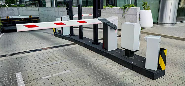 Custom Gate Design & Integration Lealman